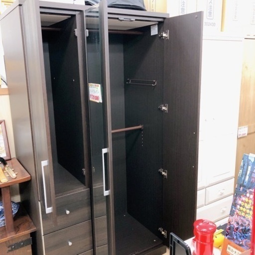美品◆ミラー付きクローゼット◆（約）幅100×奥行60×高さ190ｃｍ◆インテリア井上【こちらは店舗です。浜村鹿野温泉ICから3分 買