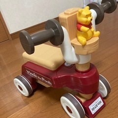 【美品】プーさんのベビー用乗り物売ります