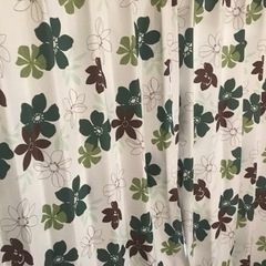 【ニトリ】遮光カーテン２枚組,3セットあります★合計3窓分¥2400-とスリッパラック¥400-の画像