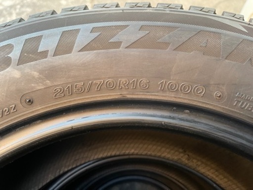 1225-3)はめ替え込み！215/70R16 ブリヂストンスタッドレス中古4本セット！ブリザックDM-V2！山あり良品
