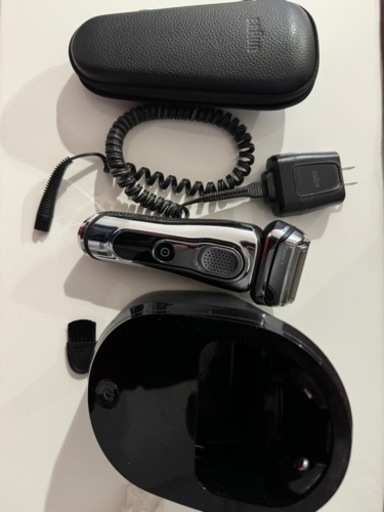ブラウン9055cc 本体+洗浄機+充電器セット