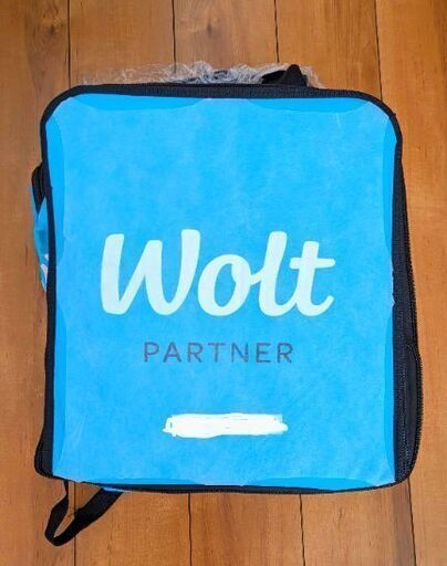 Wolt　配達バッグ　新品