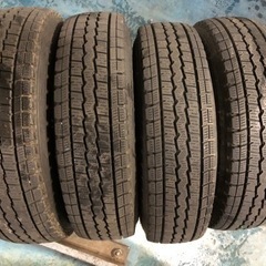 145R12 6PR スタッドレス　エブリィ　キャリイ