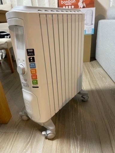 デロンギオイルヒーター　RHJ75V0915-GY