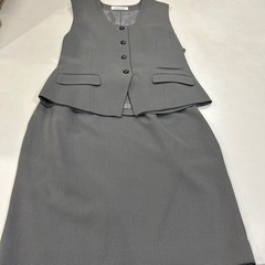 （決まりました！）事務服、スカート、ベスト(着用品)