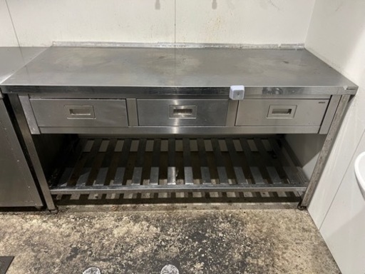 作業台  ステンレス　1500x600x800