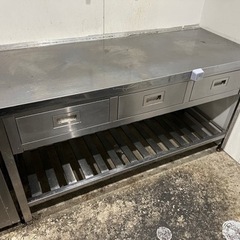 作業台  ステンレス　1500x600x800の画像