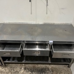 作業台  ステンレス　1500x600x800の画像