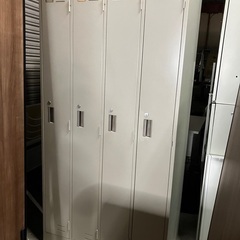 ☆4人用ロッカー　コクヨ