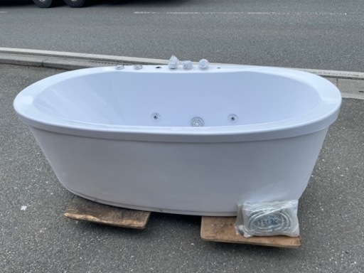 ☆新品 未使用品 バスタブ ジャグジー シャワー 幅1740ｘ奥850ｘ高600ｍｍ お風呂 浴槽 動作問題なし☆
