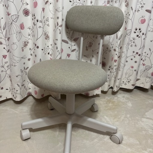 無印良品学習机、キャビネット、イス
