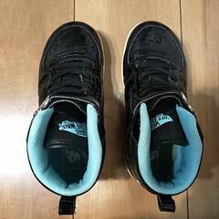 VANS♡ダンスにおすすめ！　　　　　19cm ハイカットスニーカーの画像