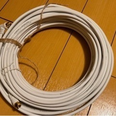 テレビアンテナケーブル 5m 使用期間自体は1年ちょっとと短いの...