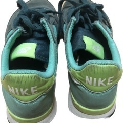 [値下げ] NIKE ナイキ  スニーカー　23cmの画像