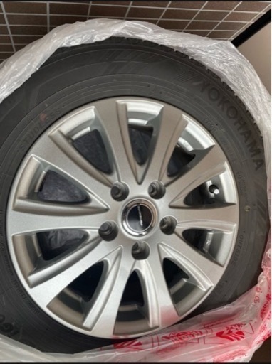 スタッドレスタイヤ　チェーン