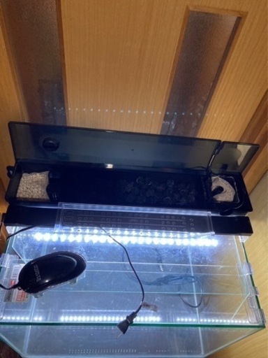 水槽セット　14000円に変更しました。