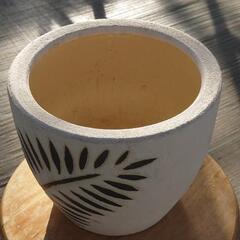 完売🙇🐟メダカ、金魚鉢🐟未使用品✨室内、玄関、庭先にもオシャレなデザインでオススメ❗の画像