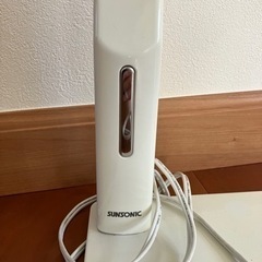 電気スタンド　読書　学習など　SUNSPNICの画像