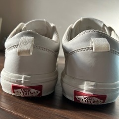 Vans白スニーカーの画像