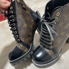 ルイヴィトン　ショートブーツの画像