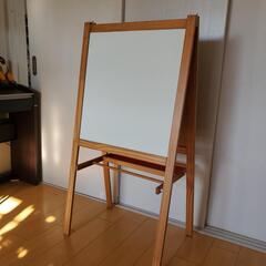 IKEA イーゼルの画像