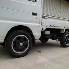 スクラムトラック 4WD MT リフトアップ公認の画像