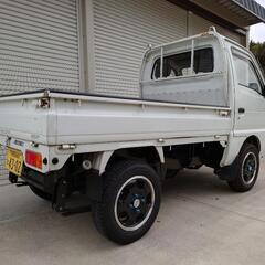 スクラムトラック 4WD MT リフトアップ公認の画像
