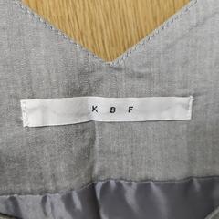 KBF プリーツワンピース マタニティの画像