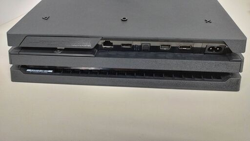 PlayStation 4 Pro/PS4/CUH-7200B/1TB おまけソフト2本付き！