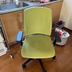 オフィス用椅子