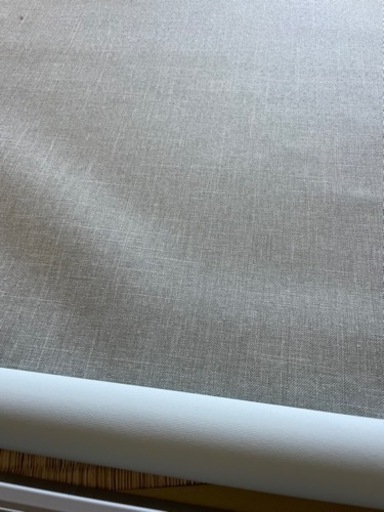 遮光　ロールカーテン　グレー