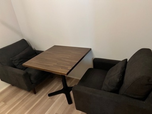 高野木工　1人がけソファ✖︎2台、テーブルセット