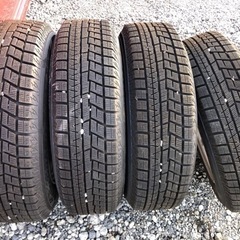 冬タイヤ 165/70R14 軽自動車用アルミ付き2021年製バリ山スタッドレス4本組の画像