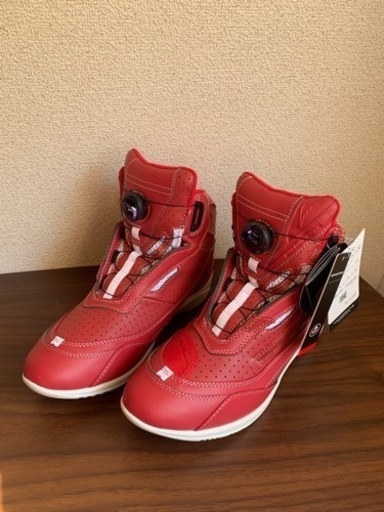 クシタニ　フローシューズ　新品未使用