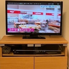 テレビ、テレビボード　ブルーレイの画像