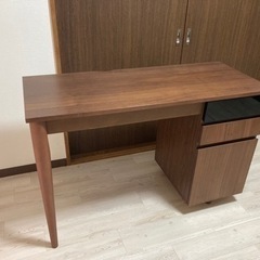 【値下しました】ニトリ　書斎デスク・学習机
