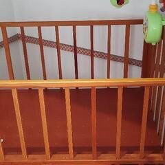 ベビーベッドの画像
