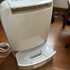 【再度値下しました】【美品】パナソニック除湿機の画像