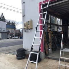 お取引中です⚠️長谷川アルミハシゴ自由変形脚立全長3.8mの画像