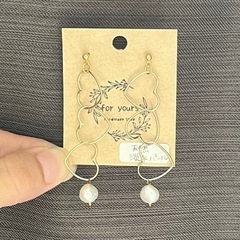 お好きなピアス 1つ￥800の画像