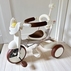 【美品】三輪車 iimo TRICYCLE 2 ジェントルホワイト