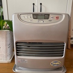 石油ファンヒーター　20Ｌポリタンク1個・スポイト付き