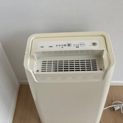 【お譲り先決まりました】除湿機　【定価12,500円】アイリスオーヤマの画像