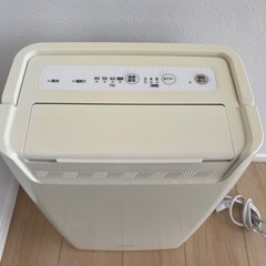【お譲り先決まりました】除湿機　【定価12,500円】アイリスオーヤマの画像