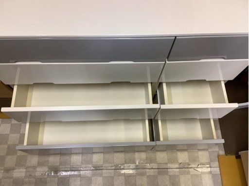 【リサイクルサービス八光    幅1195【マルミツ】4段チェスト《グレー×ホワイト》DS-44NUV