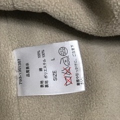 ベージュ　フード付きコート　内側あたたか素材の二重仕立て　Ｌサイズの画像