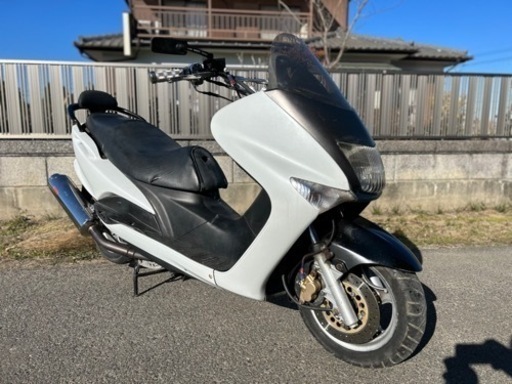 ☆マジェスティ125低燃費4スト☆カスタムパーツ多数^_^プラグやオイルなど交換済みで快調☆原付二種☆