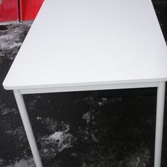 セール中につき、通常特価6,578円より20％引きの5,262円!　アール・エフ・ヤマカワ ラディーテーブル　幅１４００奥行７００　ホワイトの画像