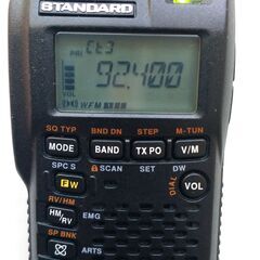 ②アマチュア無線機　VX-3 ハンディ機を譲ります。
