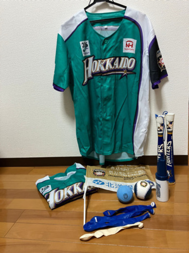 2016.優勝パレードフラッグ＆レプリカサインボール付き☆ファイターズグッズ